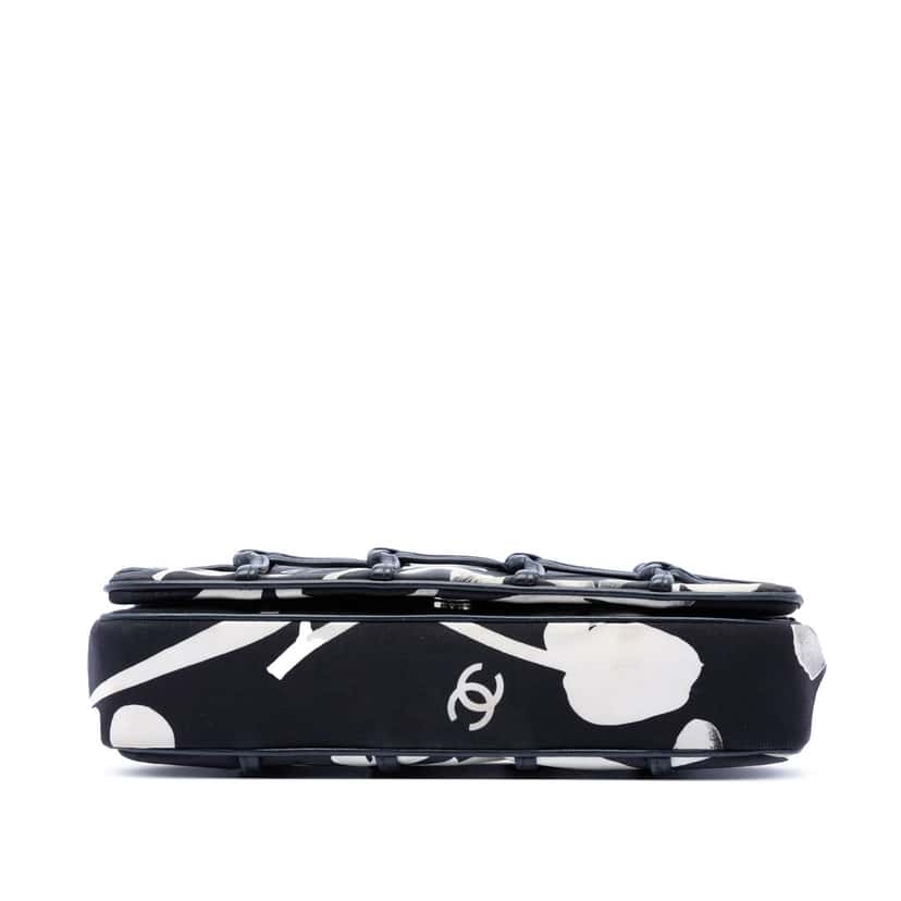 Chanel Small Silk and Lambskin Net Tahiti Flap Black Very good condition - Inside View