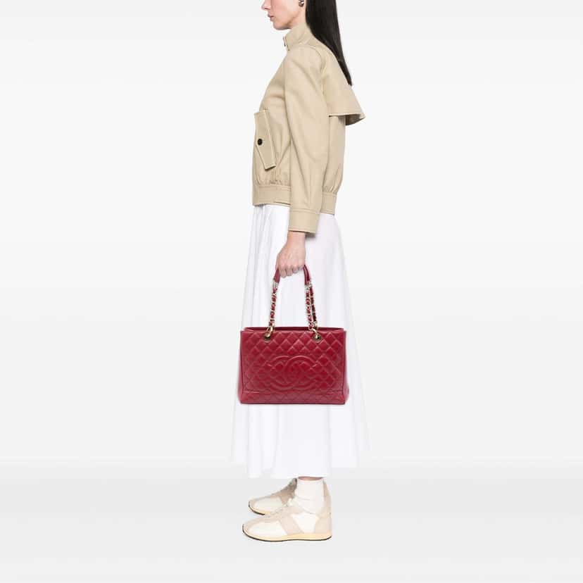 Chanel Caviar Grand Shopping Tote Red Leather Very good condition - Box View