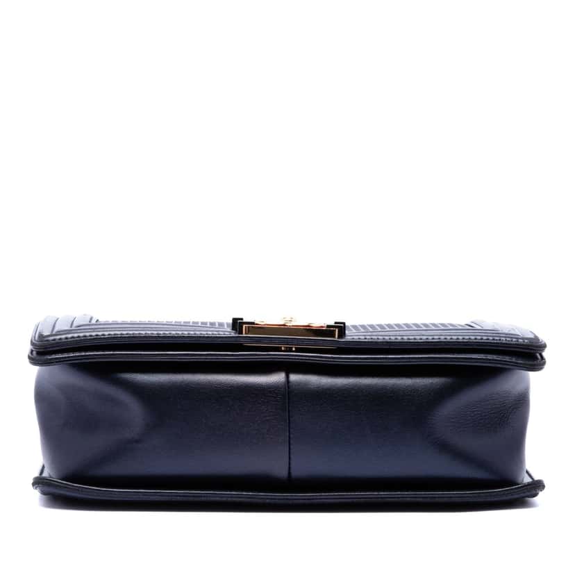 Chanel Old Medium Lambskin Embossed Cube Boy Flap Blue Leather Very good condition - Inside View