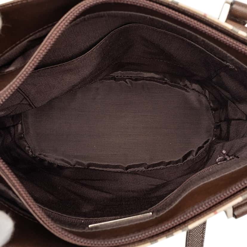 Burberry House Check Canvas Bucket Bag Beige Very good condition - Model View