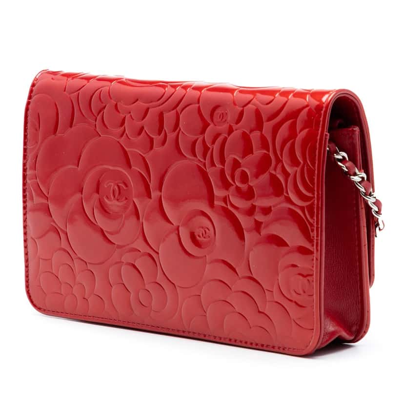 Chanel CC Embossed Patent Camellia Wallet On Chain Red Leather Very good condition - Back View