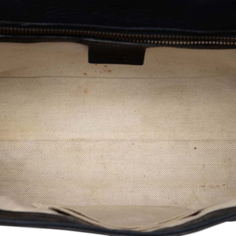 Gucci Small GG Marmont Grained Calfskin Top Handle Satchel Black Leather Very good condition - Model View