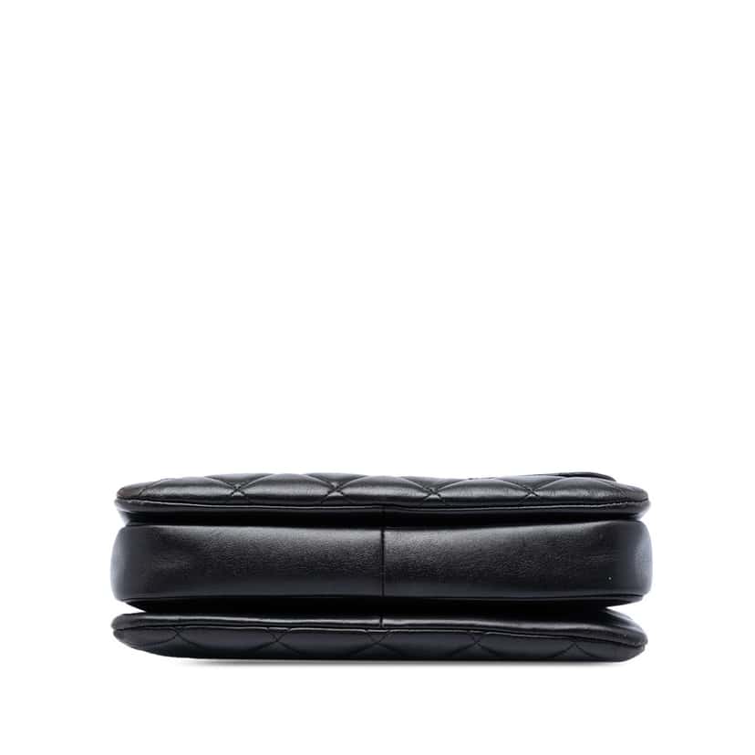 Chanel Small Quilted Lambskin Trendy CC Top Handle Flap Black Leather Very good condition - Inside View
