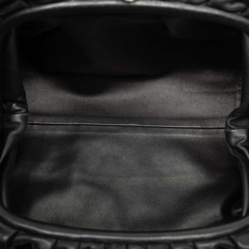 Bottega Veneta Lambskin The Pouch Black Leather Very good condition - Model View