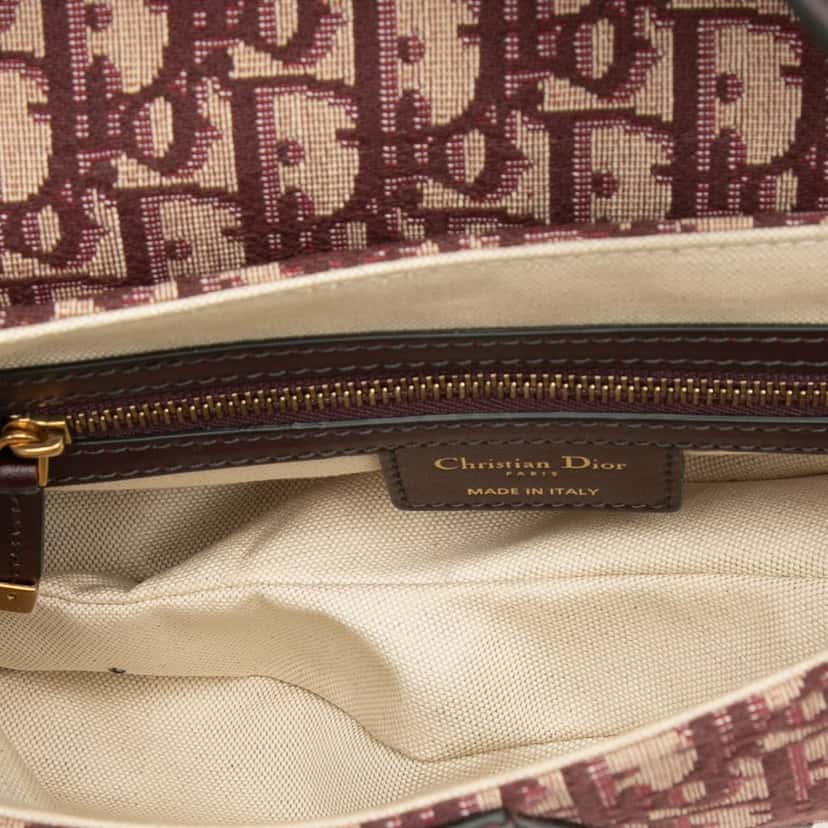 Dior Oblique Canvas Saddle Bag Red Very good condition - Model View