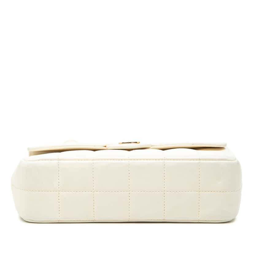 Chanel Mini Lambskin Chocolate Bar Camellia Flap White Leather Good condition - Inside View