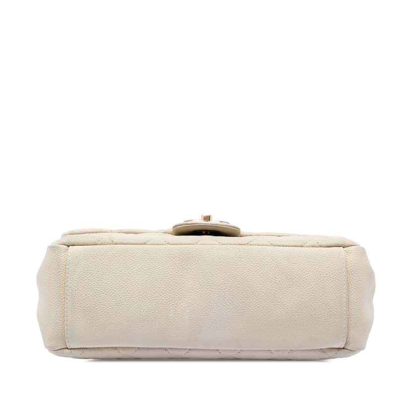 Chanel Medium CC Quilted Caviar Chic Flap White Leather Very good condition - Inside View