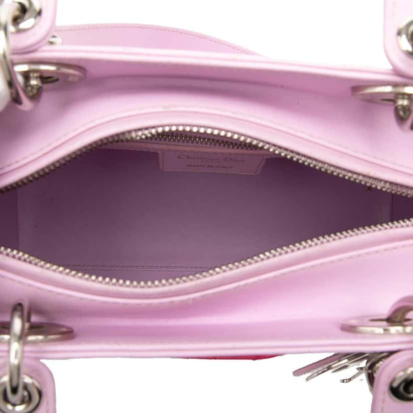 Dior Medium Calfskin Pockets Lady Dior Pink Leather Very good condition - Model View
