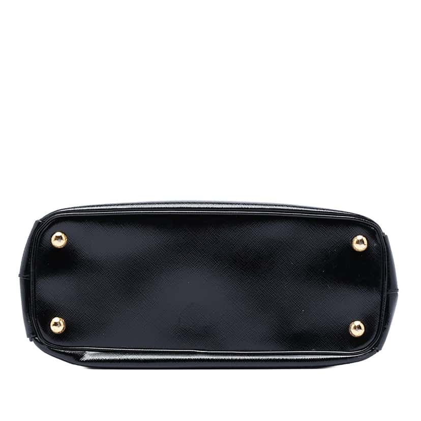 Prada Saffiano Vernice Top Handle Bag Black Leather Very good condition - Inside View