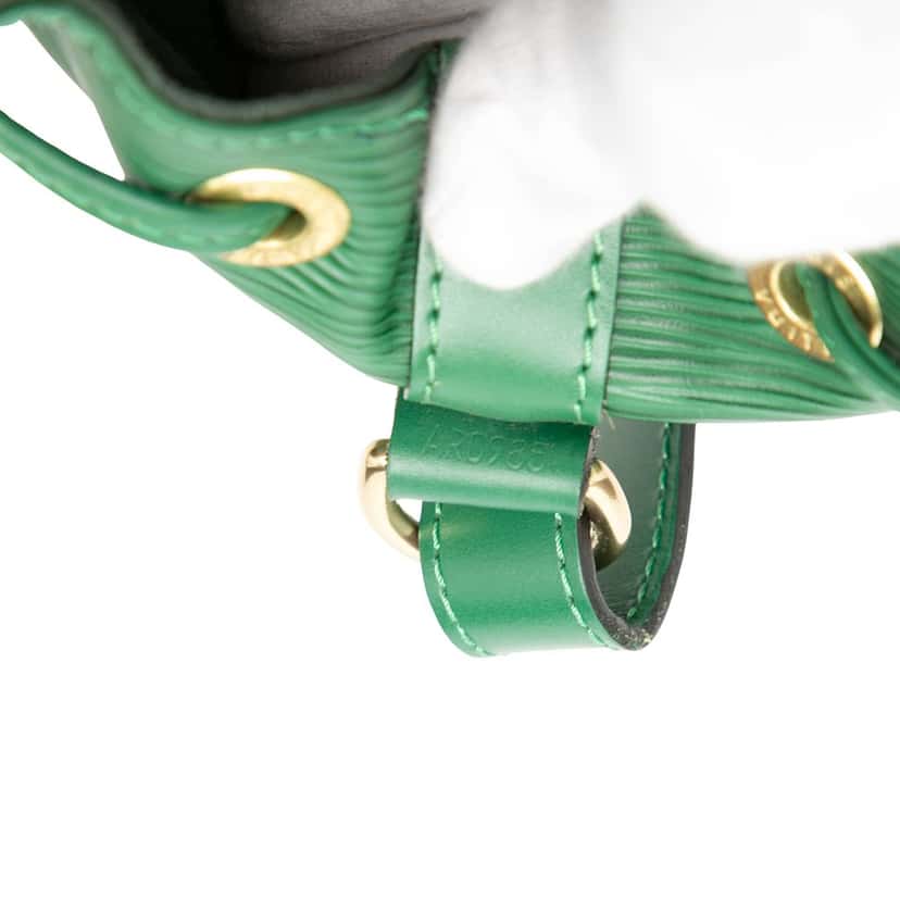 Louis Vuitton Epi Petit Noe Green Leather Very good condition - Box View