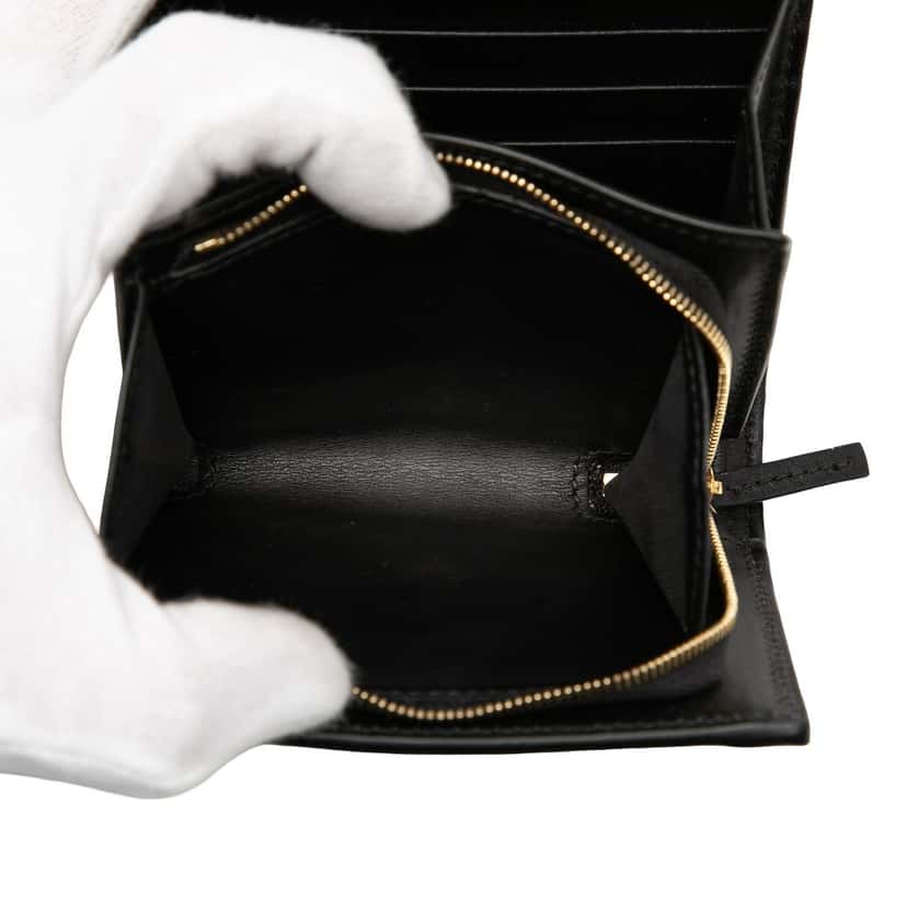 Gucci GG Matelasse Calfskin Card Case Wallet Black Leather Very good condition - Model View