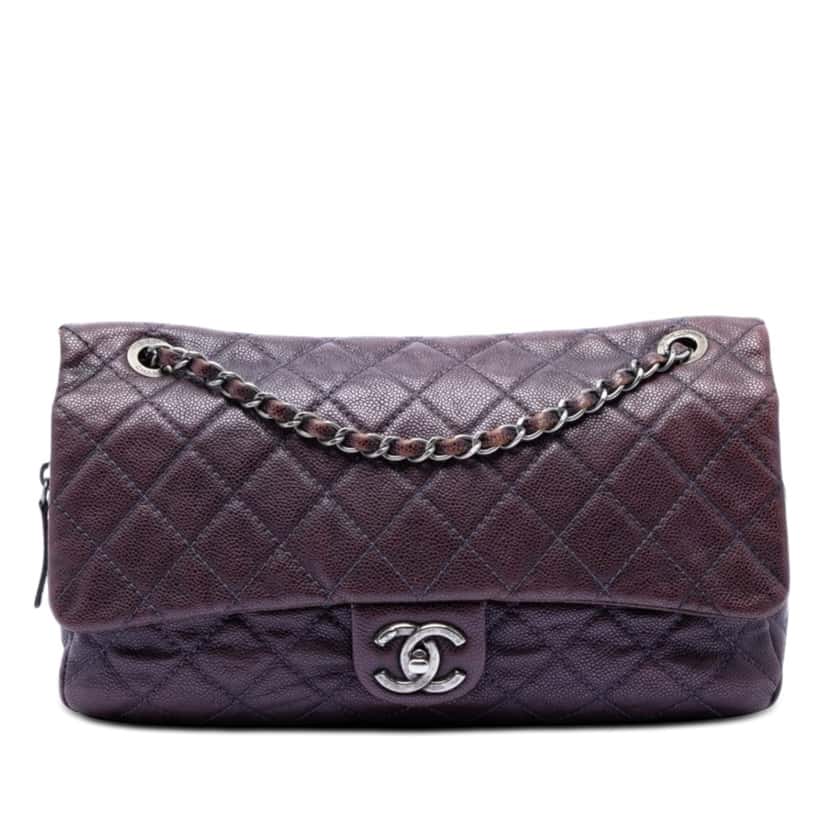 Chanel Jumbo Quilted Iridescent Caviar Easy Flap Purple Leather Very good condition - Front View