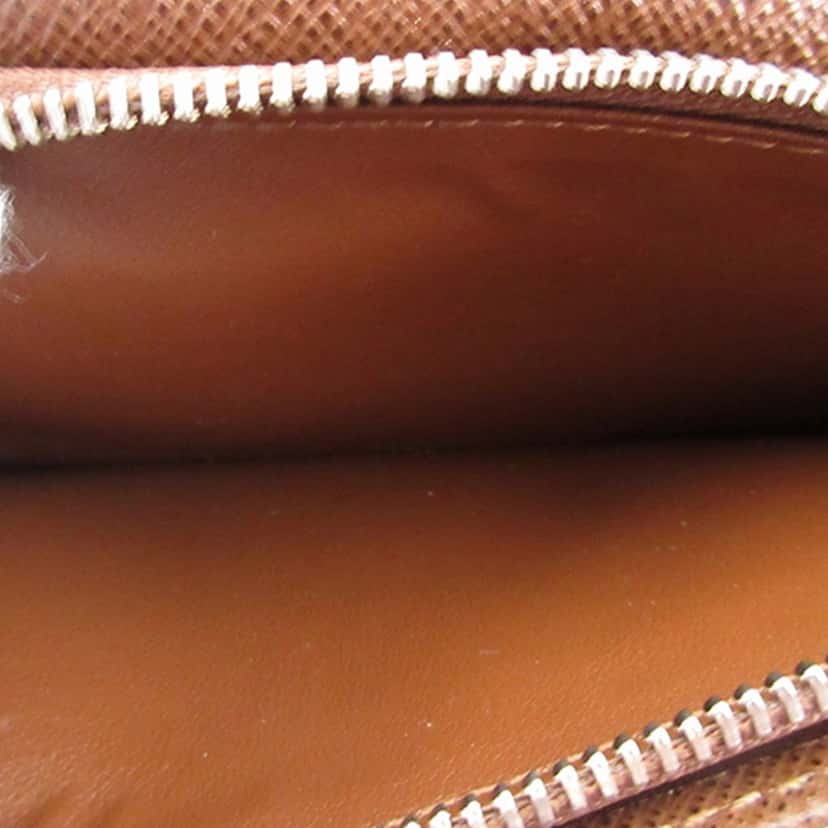 Louis Vuitton Taiga Portefeuille Brazza Bifold Long Wallet Brown Leather Very good condition - Model View