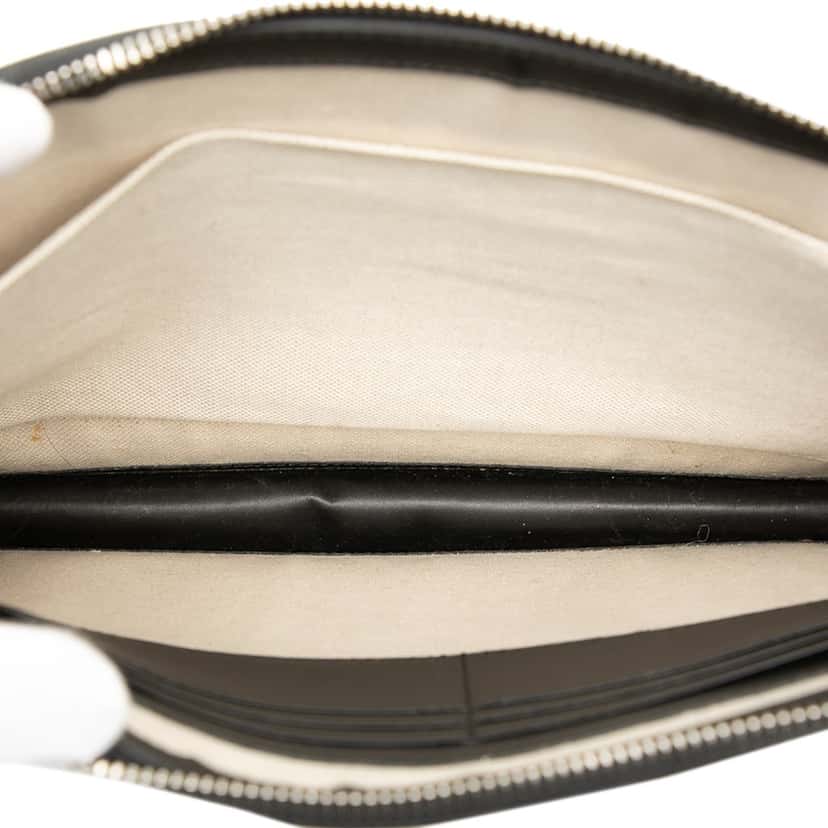 Gucci GG Supreme Tigers Zip Wristlet Pouch Black Very good condition - Model View