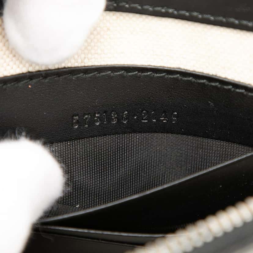 Gucci GG Supreme Tigers Zip Wristlet Pouch Black Very good condition - Box View