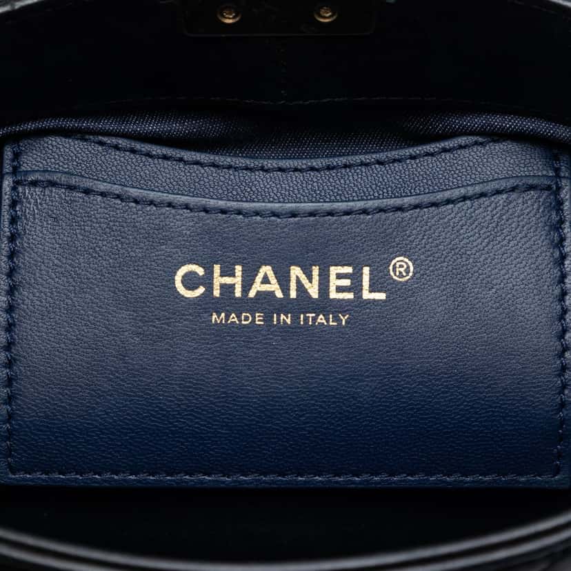 Chanel CC Lambskin Elegant Chain Vanity Case Black Leather Very good condition - Box View