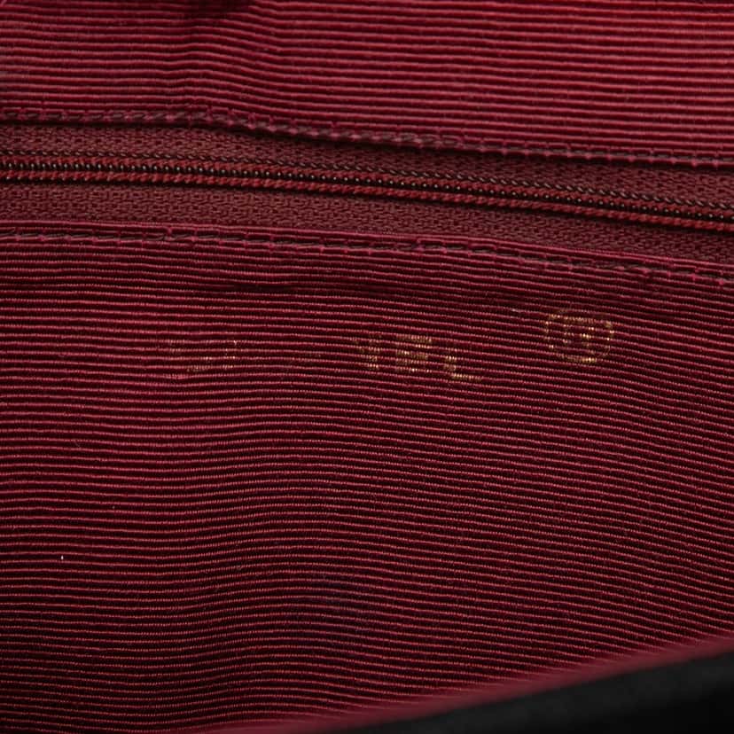 Chanel CC Quilted Velvet Half Moon Flap Black Very good condition - Box View