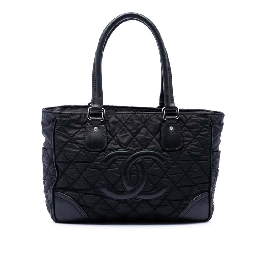 Chanel Paris New York Quilted Nylon Tote Black Very good condition - Front View
