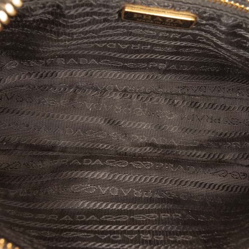 Prada Re Nylon Re Edition 2005 Shoulder Bag Black Very good condition - Model View