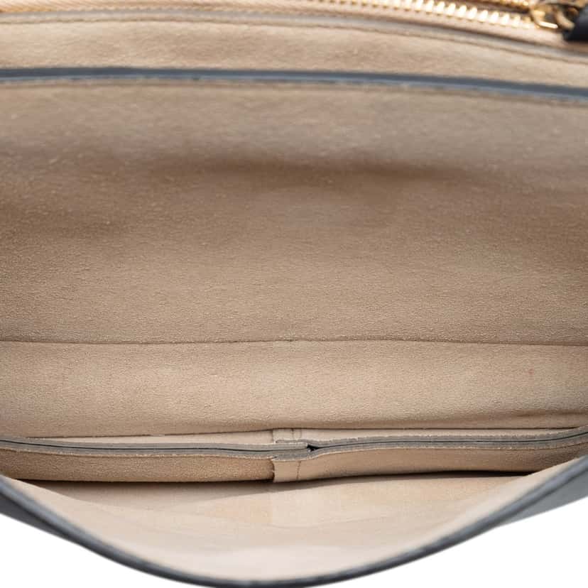 Chloé Medium Calfskin and Suede Faye Crossbody Black Leather Very good condition - Model View