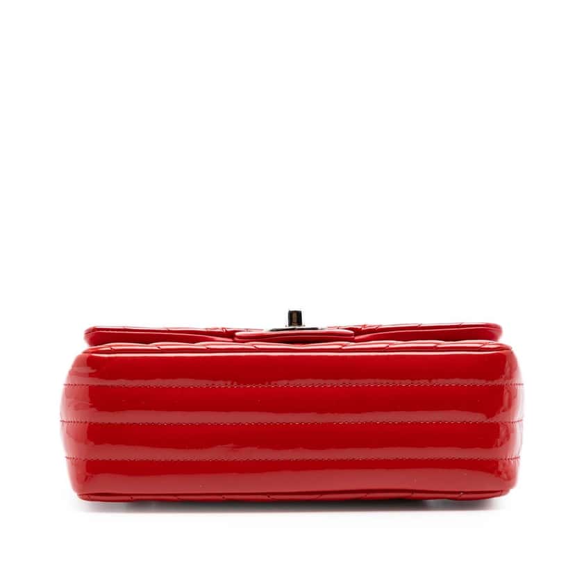 Chanel Mini Rectangular Classic Chevron Patent Single Flap Red Leather Very good condition - Inside View