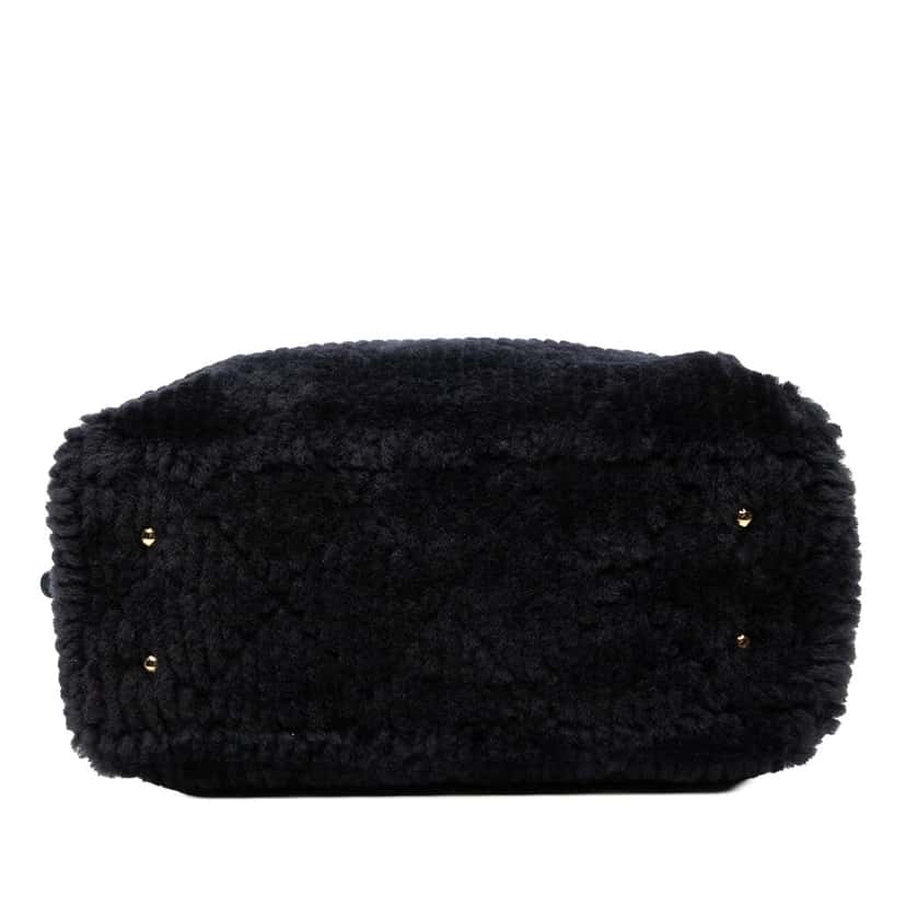 Chanel Coco Neigh Large Quilted Shearling Bowling Bag Blue Very good condition - Inside View