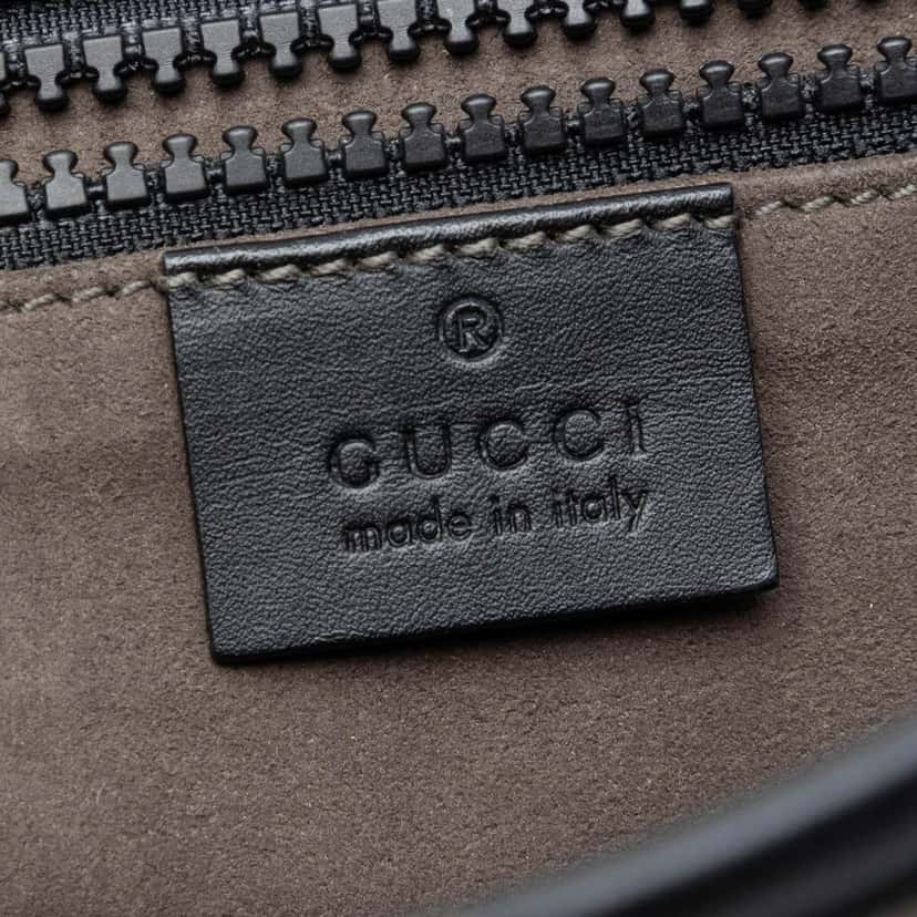 Gucci GG Supreme Flap Messenger Bag Beige Very good condition - Box View