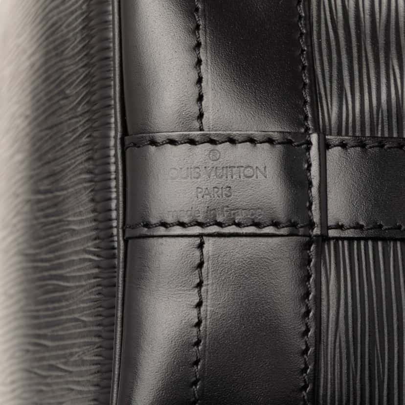 Louis Vuitton Epi Noe GM Black Leather Very good condition - Box View