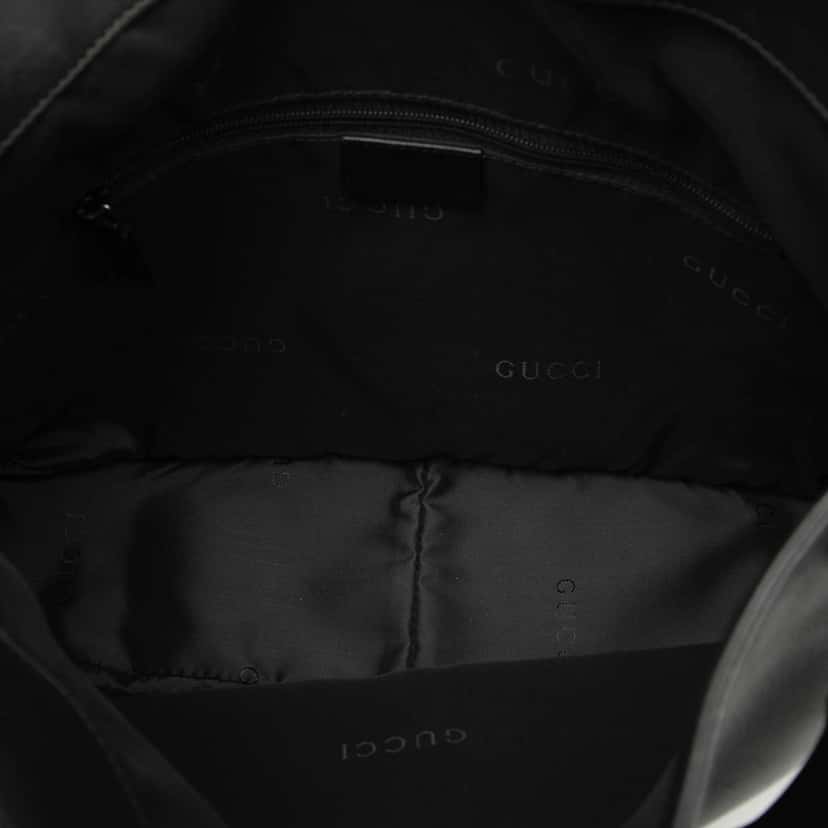 Gucci Leather Bamboo Satchel Black Leather Very good condition - Model View