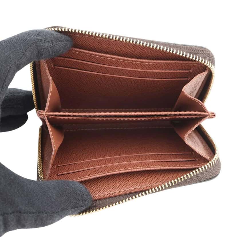 Louis Vuitton Monogram Zippy Coin Pouch Brown Very good condition - Model View