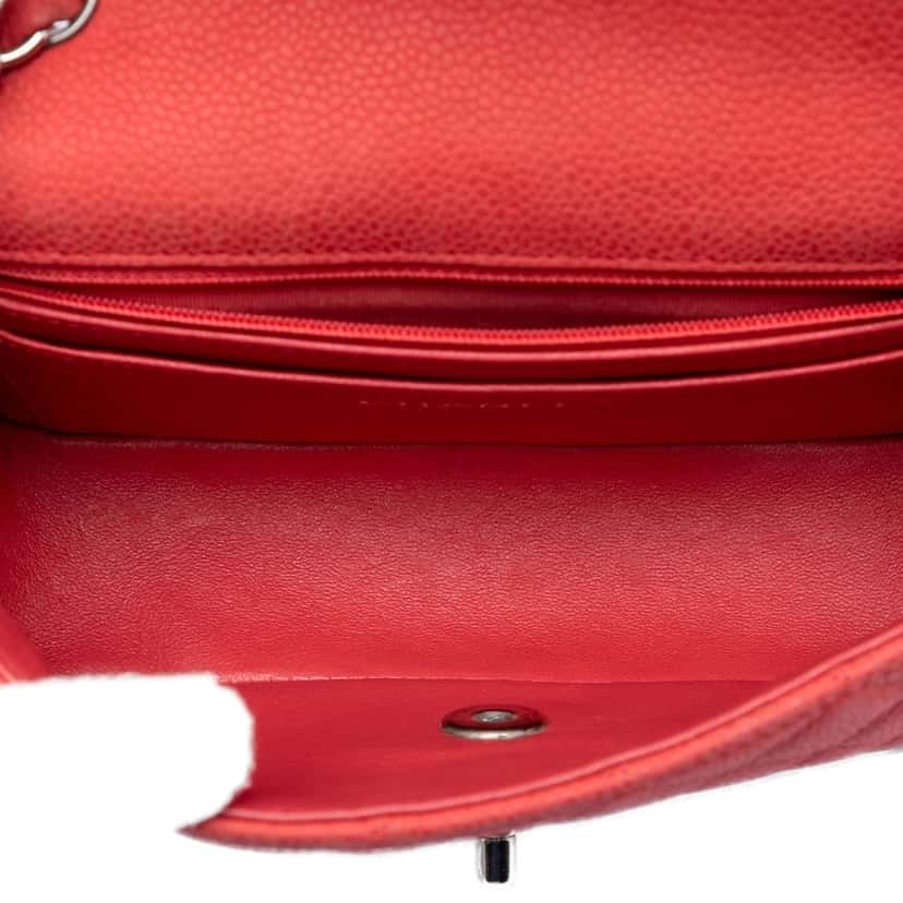 Chanel Mini Rectangular Classic Caviar Single Flap Red Leather Very good condition - Model View