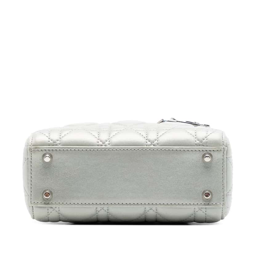 Dior Mini Iridescent Lambskin Cannage Lady Dior Silver Leather Very good condition - Inside View