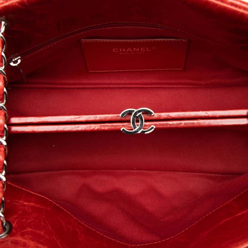 Chanel Large Glazed Calfskin Mademoiselle Bowling Bag Red Leather Very good condition - Model View