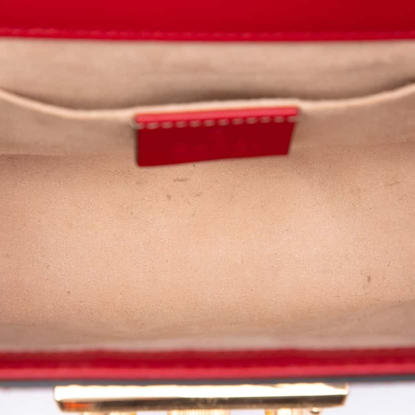 Gucci Small Guccissima Padlock Crossbody Red Leather Very good condition - Model View