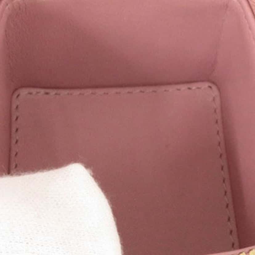 Dior Micro Patent Cannage Lady Dior Cube Pouch Pink Leather Very good condition - Model View