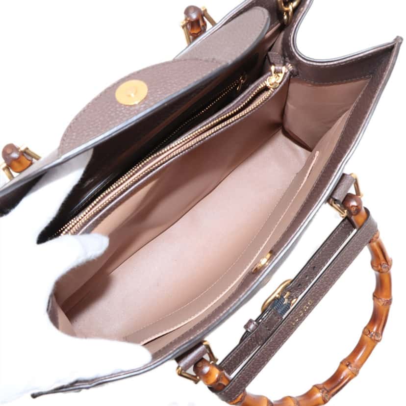 Gucci Medium Jumbo GG Canvas Bamboo Diana Tote Brown Very good condition - Inside View
