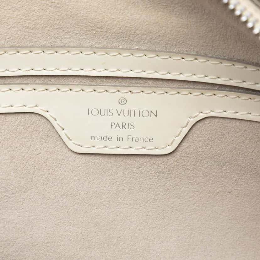Louis Vuitton Epi Soufflot White Leather Very good condition - Box View