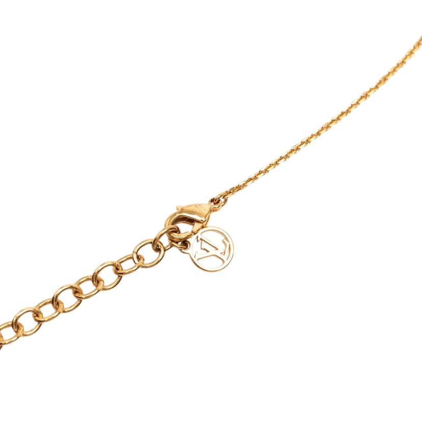 Louis Vuitton Gold Plated Petit Louis Necklace Gold Metal Very good condition - Model View