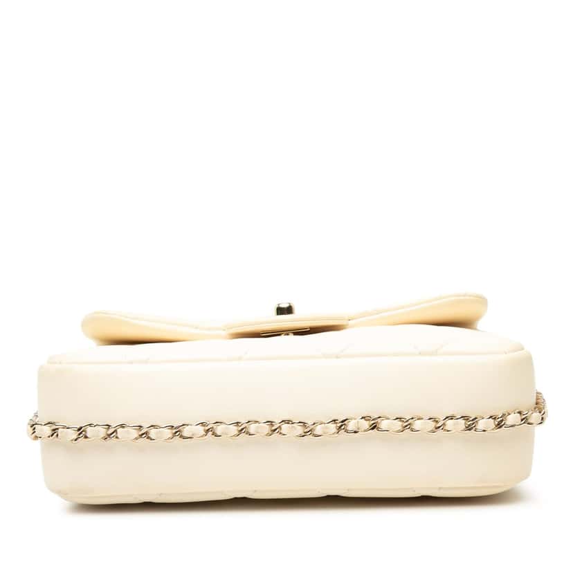 Chanel Mini Quilted Lambskin My Precious Pearls Chain Flap White Leather Very good condition - Inside View