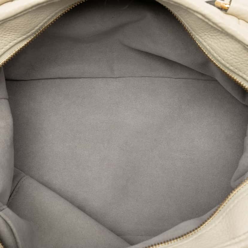 Louis Vuitton Monogram Mahina Stellar PM White Leather Very good condition - Model View
