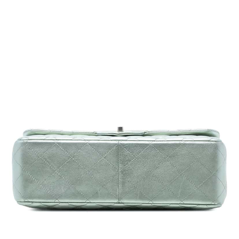 Chanel Jumbo Classic Metallic Lambskin Double Flap Green Leather Very good condition - Inside View