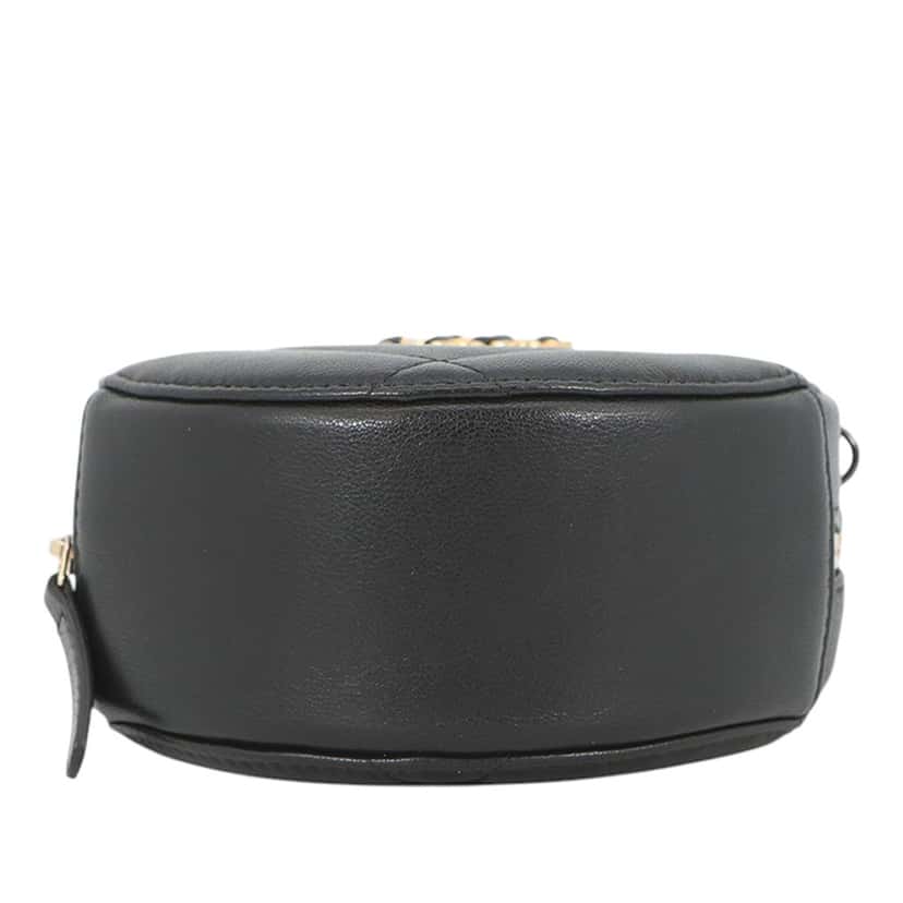 Chanel Lambskin 19 Round Clutch with Chain Black Leather Very good condition - Inside View