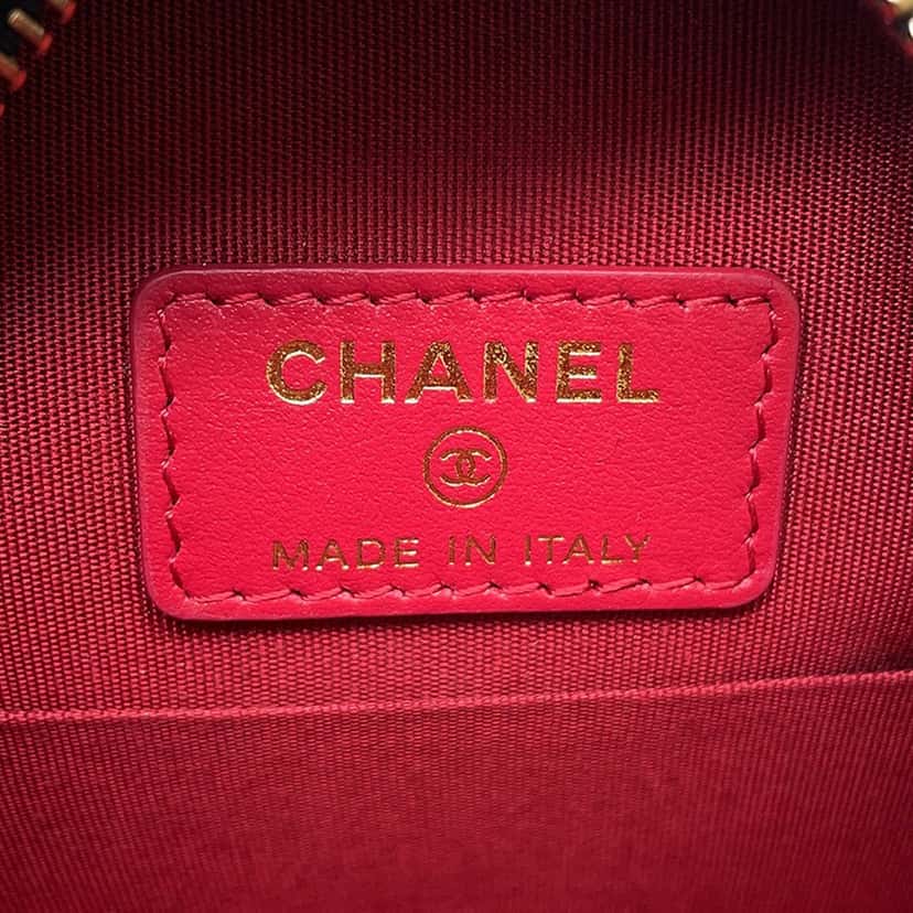 Chanel Lambskin 19 Round Clutch with Chain Black Leather Very good condition - Box View