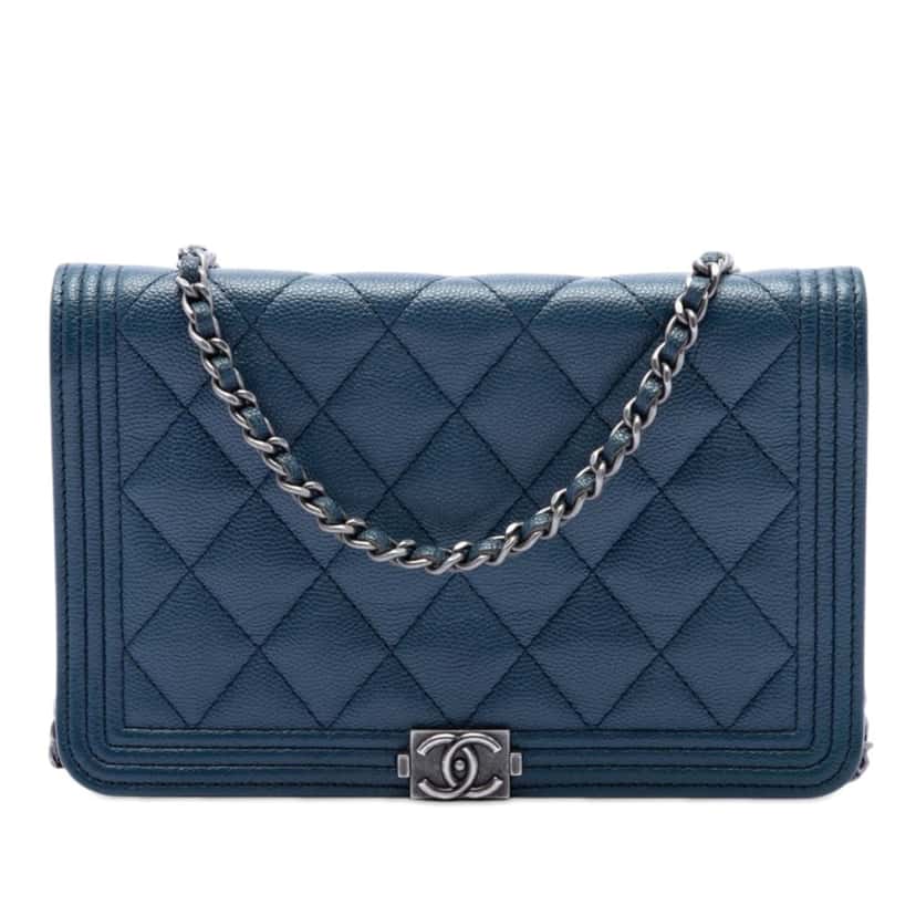 Chanel Quilted Caviar Boy Wallet on Chain Blue Leather Very good condition - Front View
