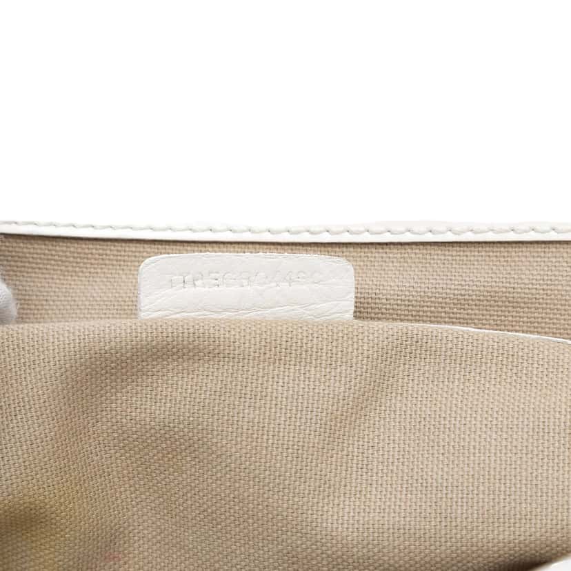 Burberry House Check Coated Canvas Hearts Tote Beige Very good condition - Box View