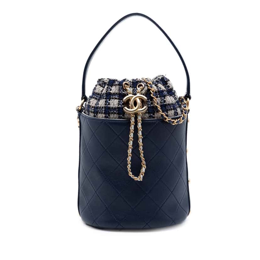 Chanel Medium CC Calfskin and Tweed Drawstring Bucket Bag Blue Leather Very good condition - Front View