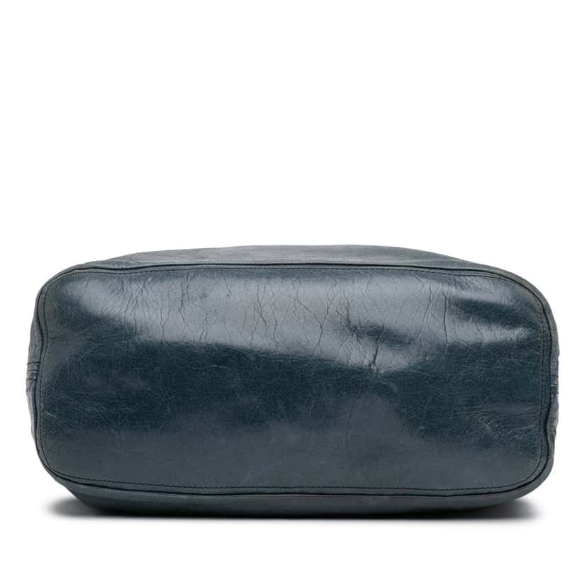 Prada Vitello Daino Hobo Blue Leather Very good condition - Inside View