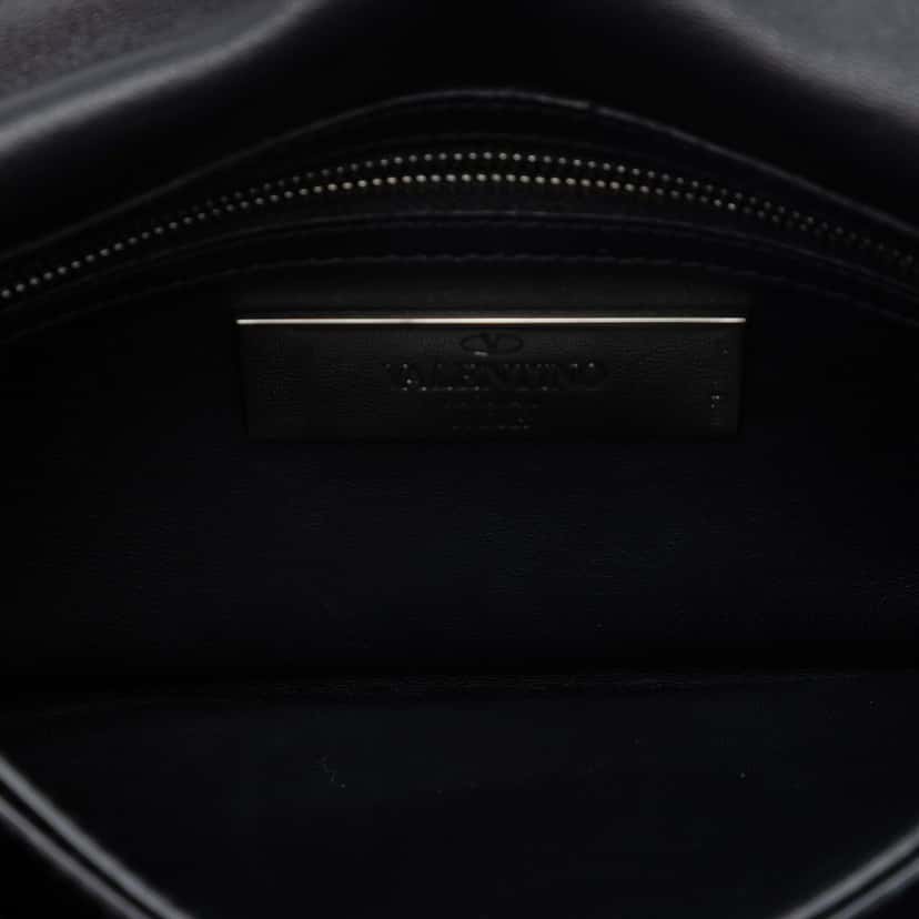 Valentino Nappa Rockstud Wristlet Clutch Black Leather Very good condition - Model View
