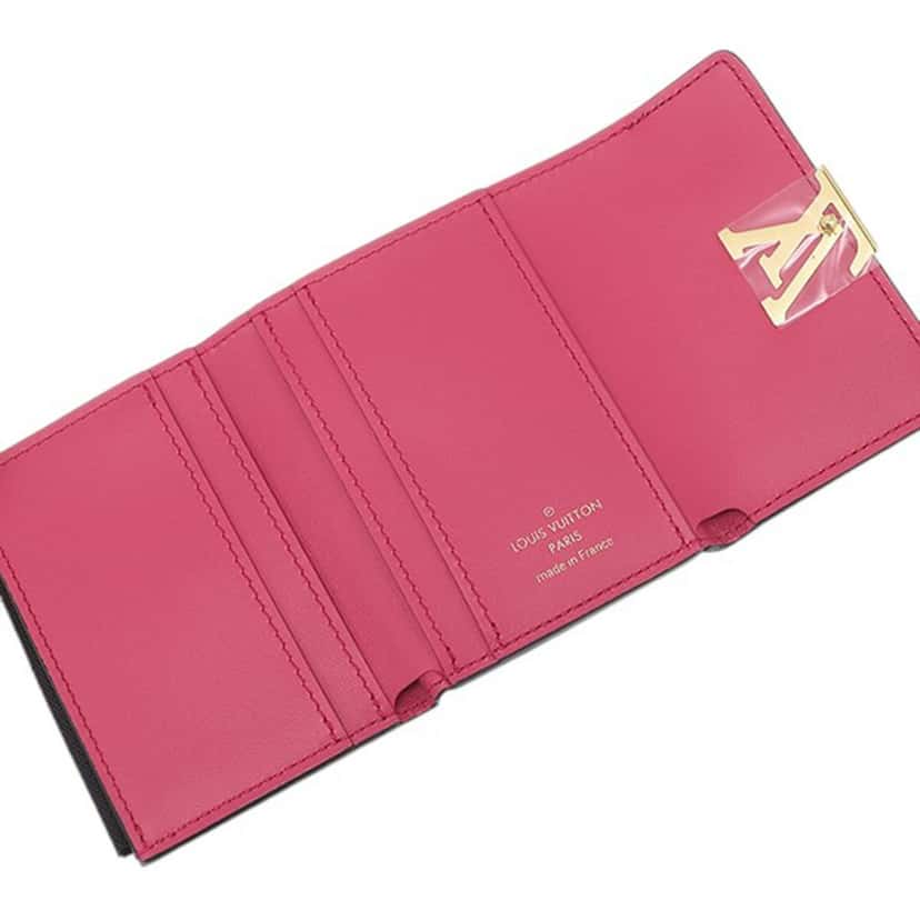 Louis Vuitton Taurillon Capucines Compact Wallet XS Black Leather Very good condition - Model View