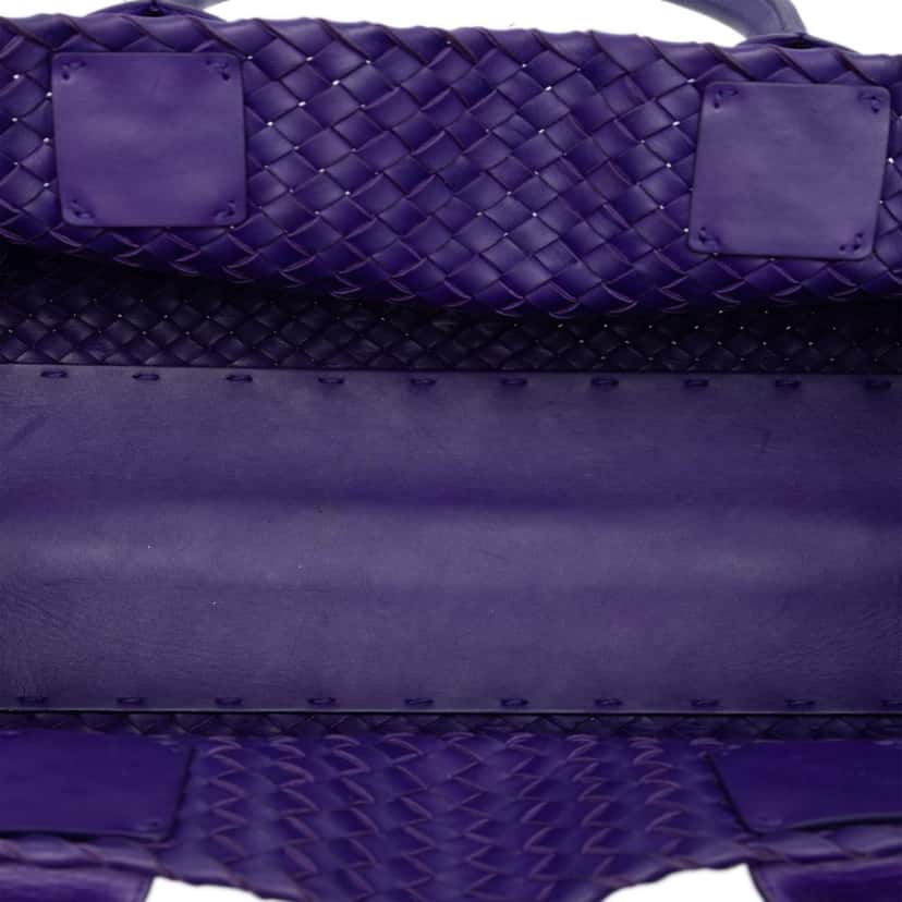 Bottega Veneta Medium Lambskin Intreccio Cabat Tote Purple Leather Very good condition - Model View